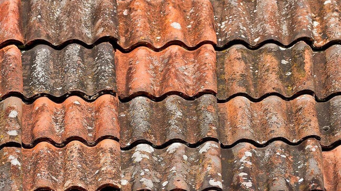 Paljonko maksaa tiilikattoremontti?