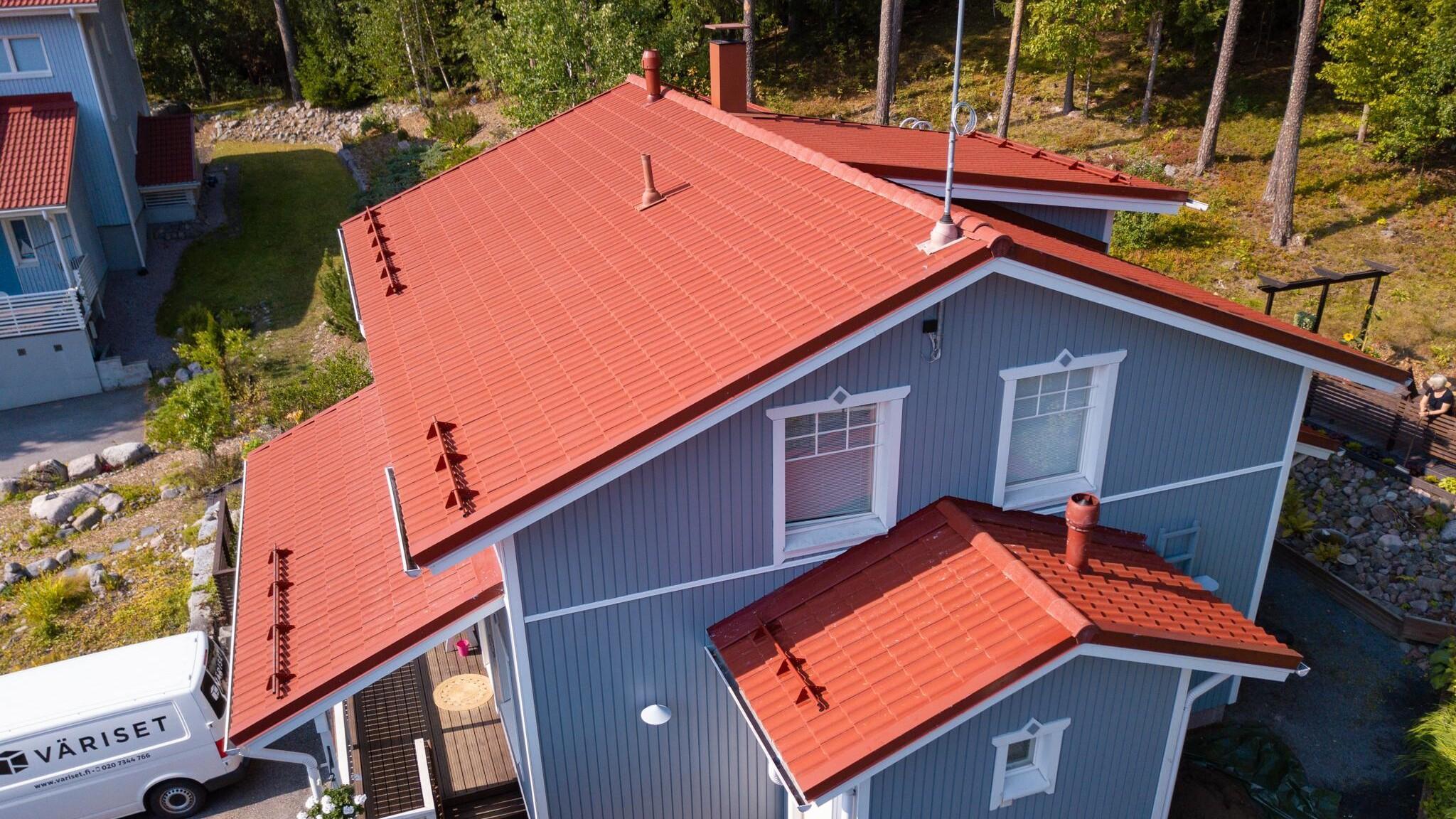 Tiilikaton pesu - Miten tiilikatto puhdistetaan?